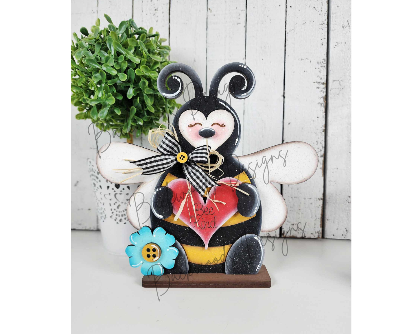 Hello Honey Bee DIY Shelf Sitter